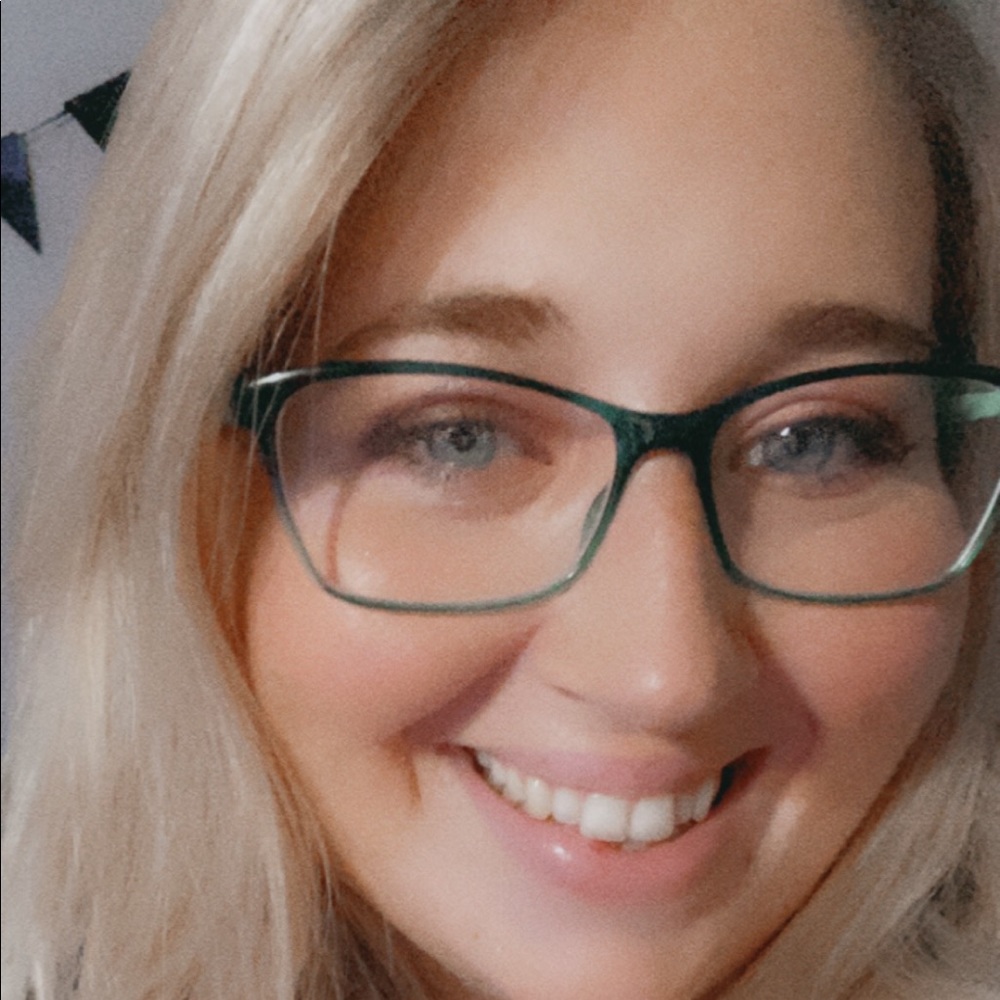 Meet your Posher, Kayce